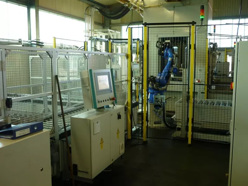 Roboter Weich- und Harträummaschine.webp